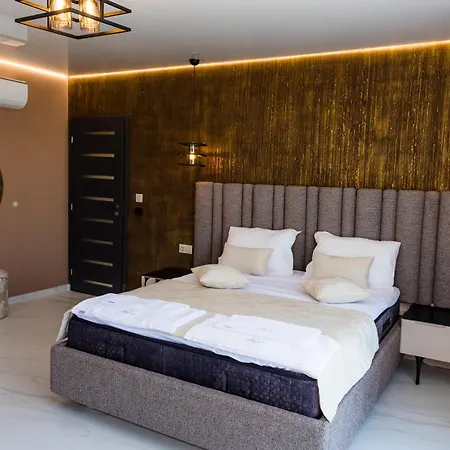 Luxe 1 Апартамент Обзор