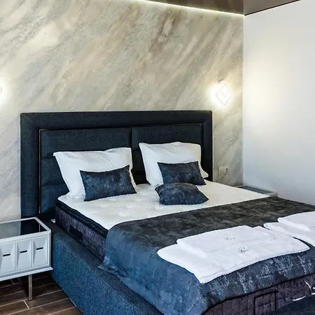 Luxe 1 Апартамент *