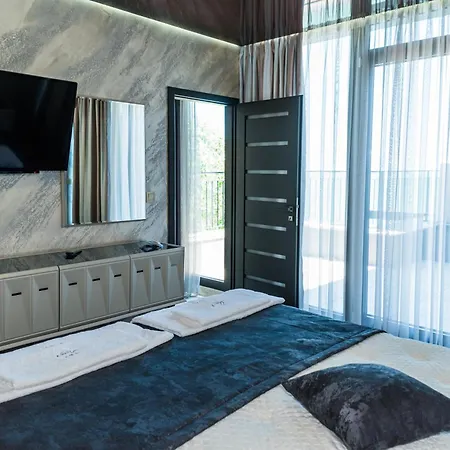 Апартамент Luxe 1 *