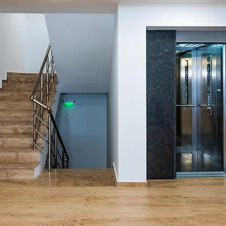 Luxe 1